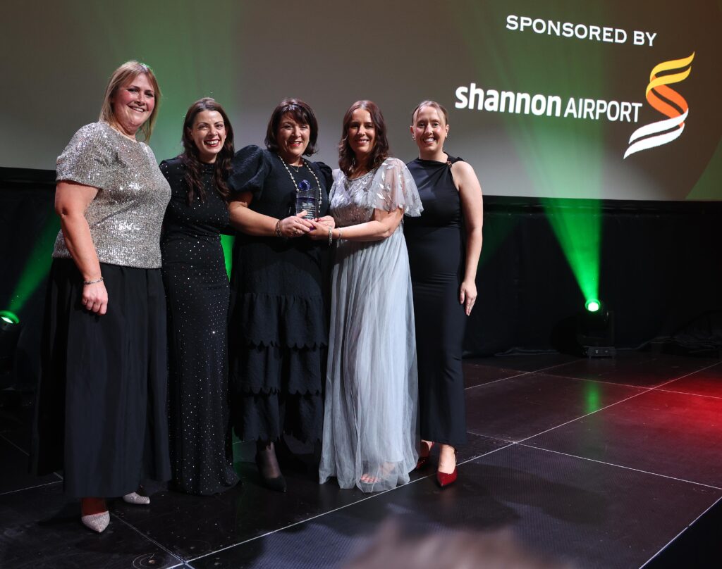 Hannon Travel Team winning Corporate Travel Agency of the Year 2026 ITAA